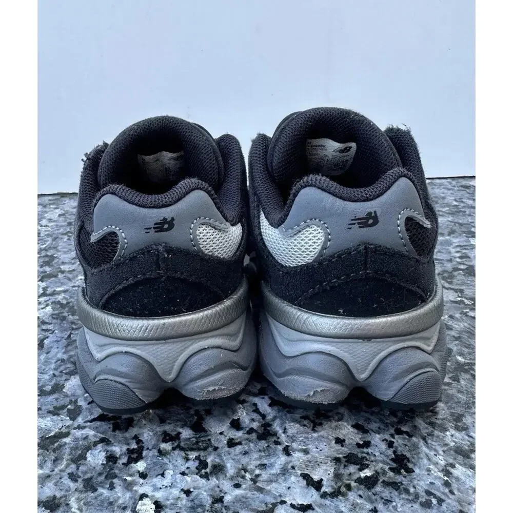 New Balance Sneakers 9060 Black Grey (GS) Size 9 Boys/Toddler